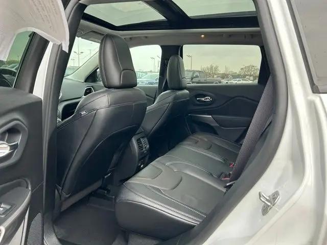 2022 Jeep Cherokee Latitude Lux 4x4