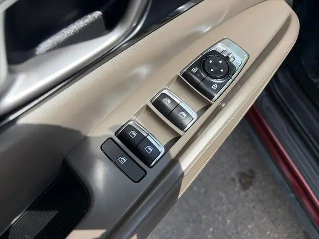 2025 Kia Carnival MPV LXS