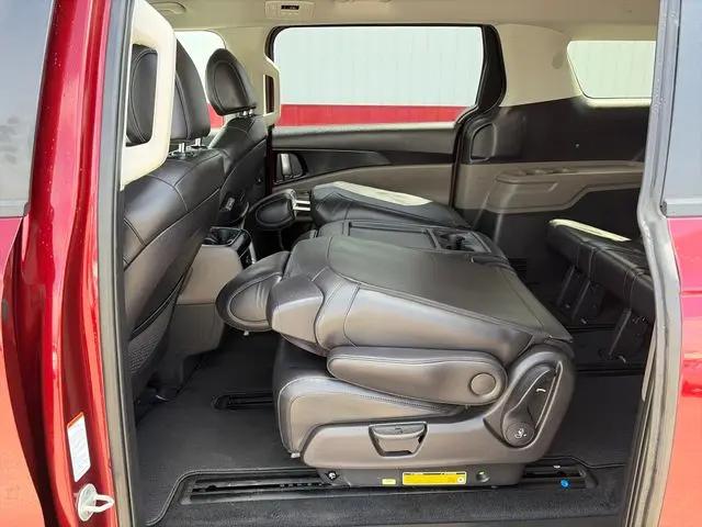 2025 Kia Carnival MPV LXS