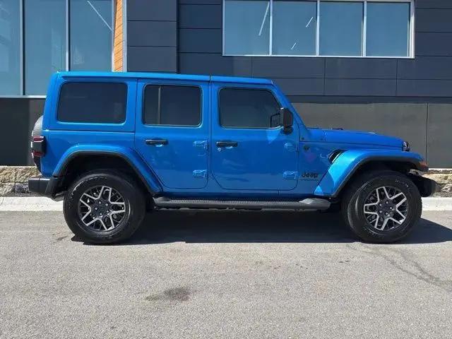 2025 Jeep Wrangler 4-Door Sahara 4x4