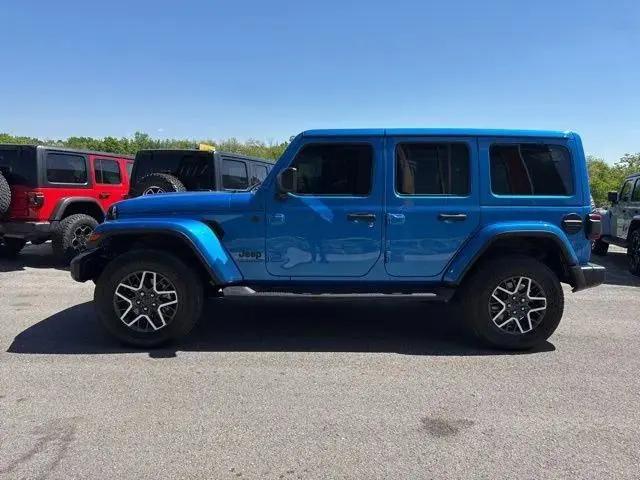 2025 Jeep Wrangler 4-Door Sahara 4x4