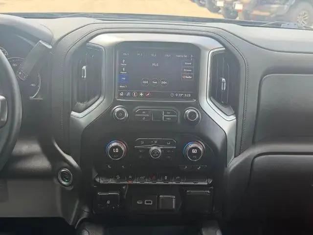 2020 Chevrolet Silverado 1500 4WD Crew Cab Short Bed RST