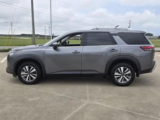 2025 Nissan Pathfinder SL FWD