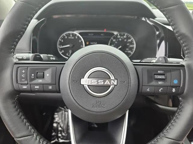 2025 Nissan Pathfinder SL FWD