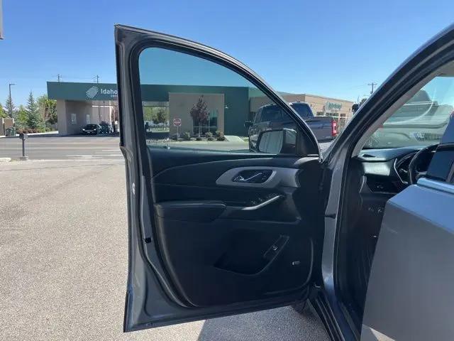 2021 Chevrolet Traverse AWD LT Leather