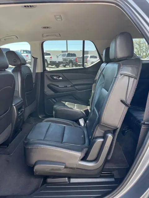 2021 Chevrolet Traverse AWD LT Leather