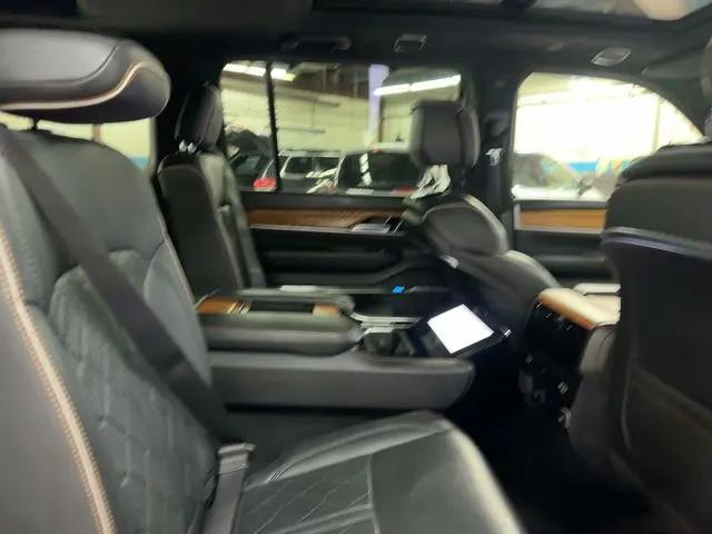 2024 Jeep Grand Wagoneer L Series III 4x4