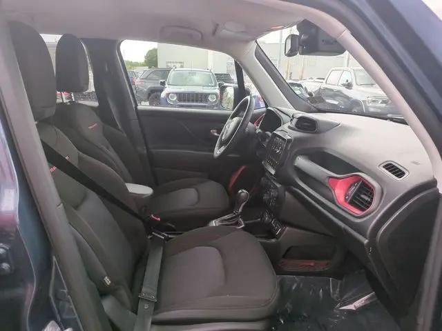 2023 Jeep Renegade Trailhawk 4x4