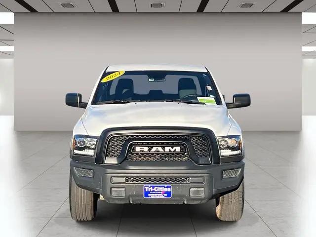 2024 Ram 1500 Classic Warlock Crew Cab 4x4 5'7" Box