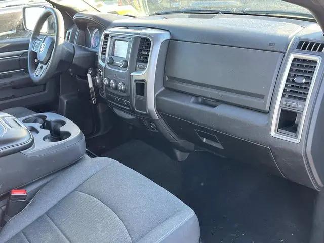 2024 Ram 1500 Classic Warlock Crew Cab 4x4 5'7" Box