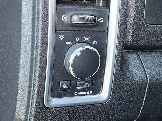 2024 Ram 1500 Classic Warlock Crew Cab 4x4 5'7" Box