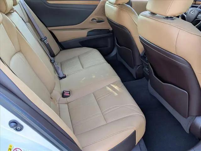 2019 Lexus ES 350 Luxury