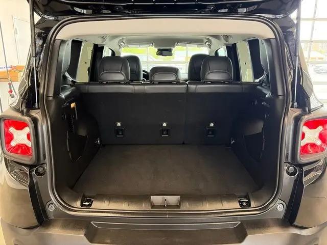 2023 Jeep Renegade Trailhawk 4x4
