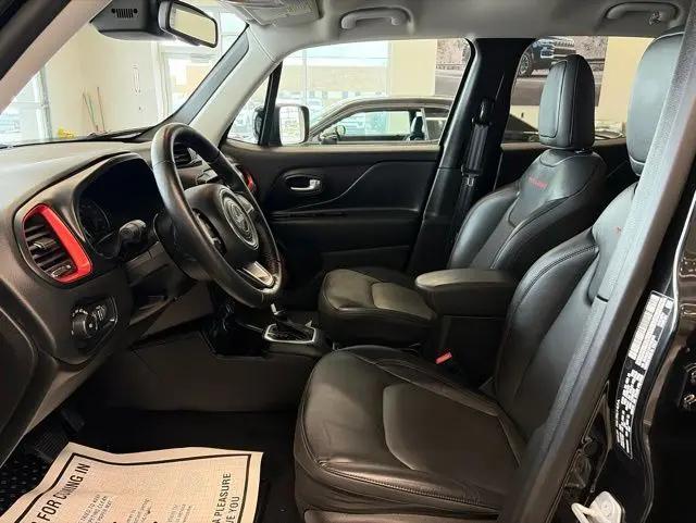 2023 Jeep Renegade Trailhawk 4x4