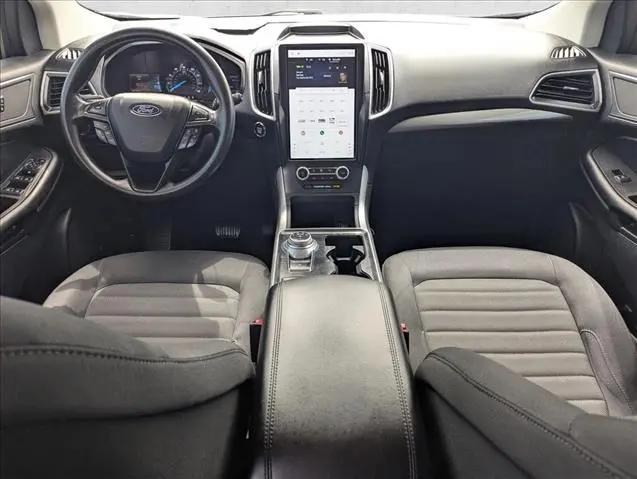 2023 Ford Edge SE