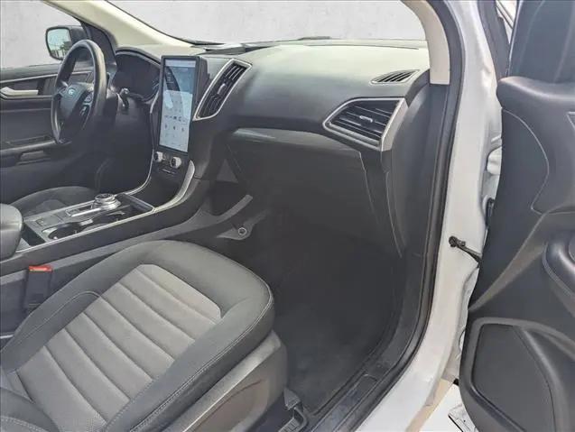 2023 Ford Edge SE