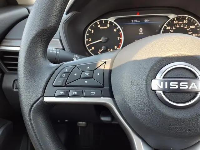 2026 Nissan Altima SV FWD