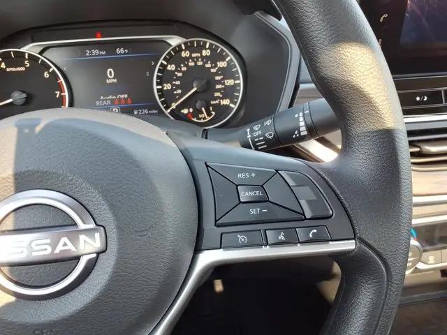 2026 Nissan Altima SV FWD