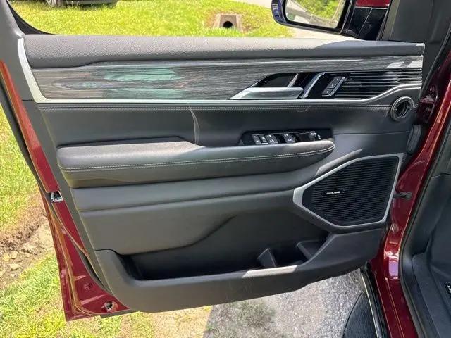 2022 Jeep Wagoneer Series II 4x4