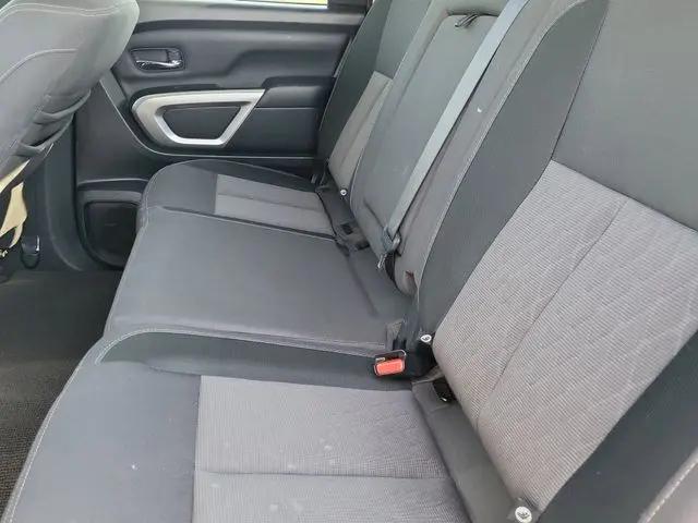 2021 Nissan Titan Crew Cab SV 4x4