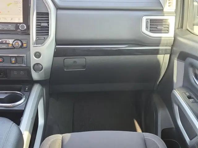 2021 Nissan Titan Crew Cab SV 4x4