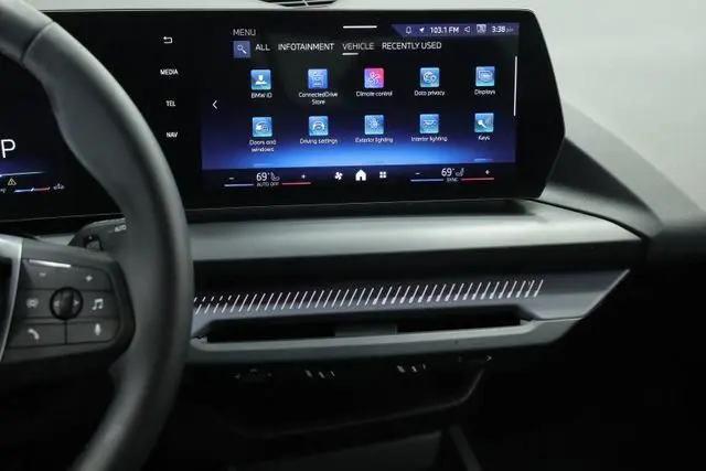 2025 BMW Coupe xDrive