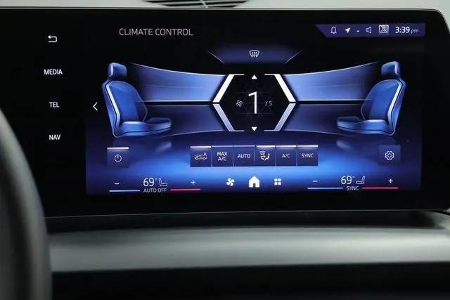 2025 BMW Coupe xDrive