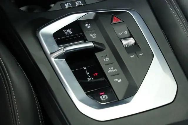 2025 BMW Coupe xDrive