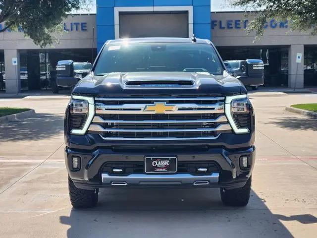 2026 Chevrolet Silverado 2500HD Crew Cab, Standard Bed, High Country, 4WD