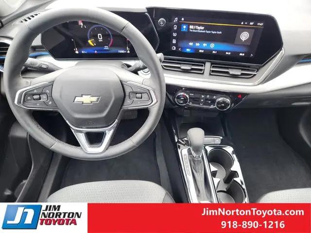 2025 Chevrolet Trax FWD LT