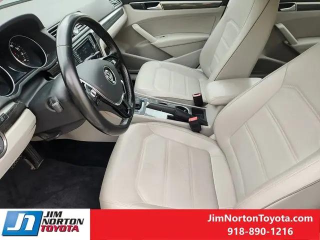 2017 Volkswagen Passat 1.8T SE