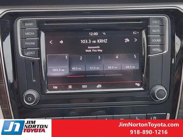 2017 Volkswagen Passat 1.8T SE