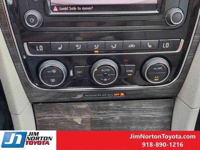 2017 Volkswagen Passat 1.8T SE