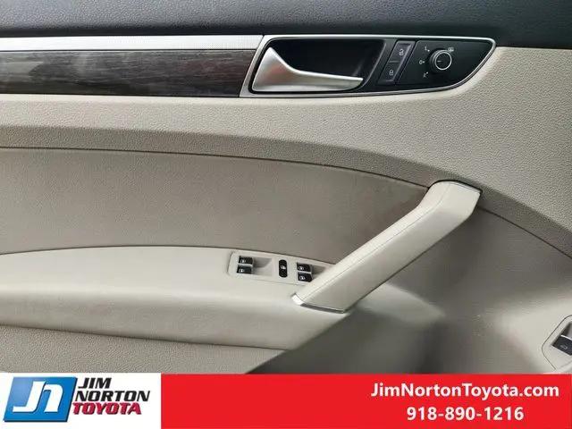 2017 Volkswagen Passat 1.8T SE