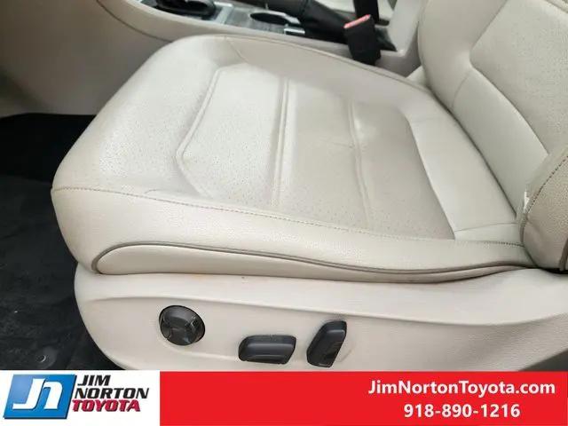 2017 Volkswagen Passat 1.8T SE