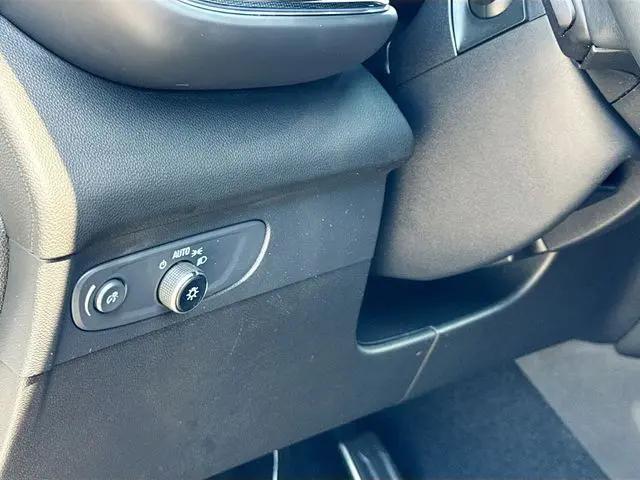 2023 Buick Envision Essence FWD