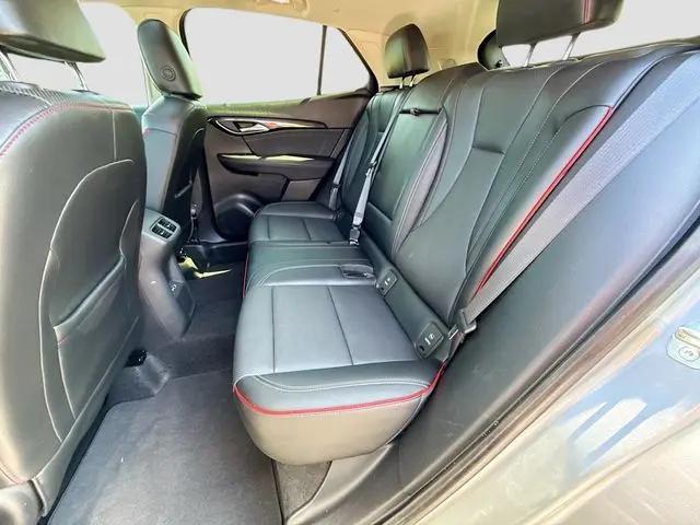 2023 Buick Envision Essence FWD