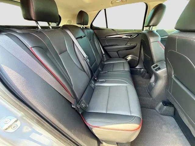 2023 Buick Envision Essence FWD