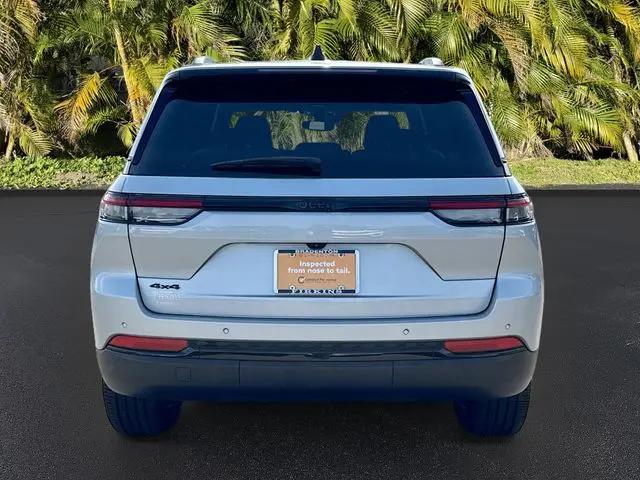 2022 Jeep Grand Cherokee Altitude 4x4