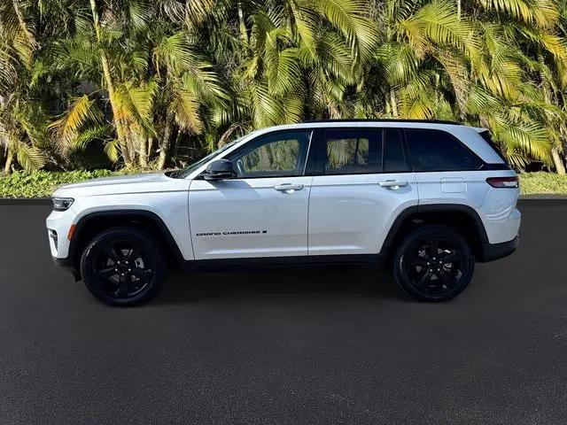 2022 Jeep Grand Cherokee Altitude 4x4