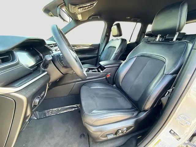 2022 Jeep Grand Cherokee Altitude 4x4