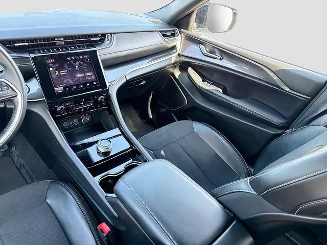 2022 Jeep Grand Cherokee Altitude 4x4
