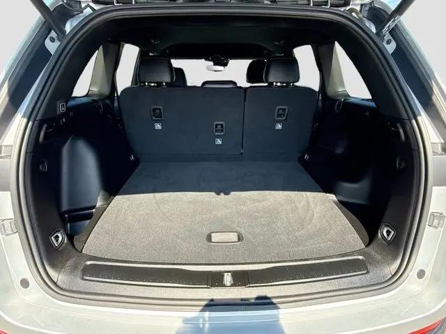 2022 Jeep Grand Cherokee Altitude 4x4