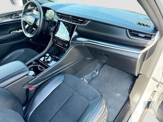 2022 Jeep Grand Cherokee Altitude 4x4
