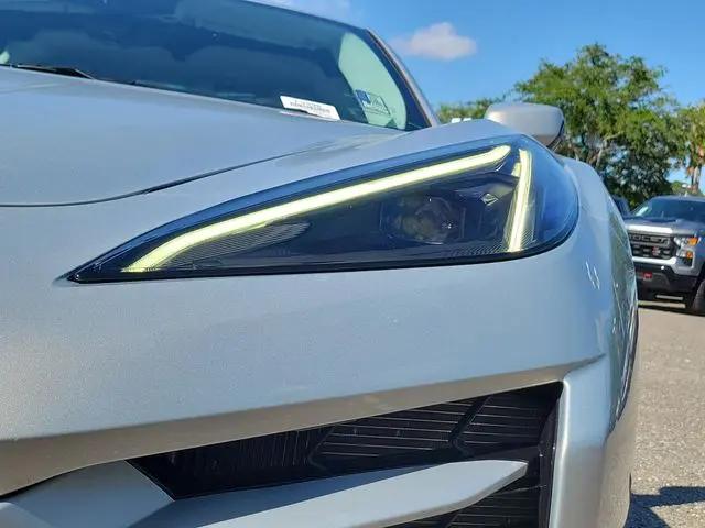 2024 Chevrolet Corvette E-Ray RWD Coupe 3LZ