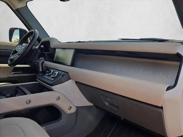 2024 Land Rover Defender 110 P300