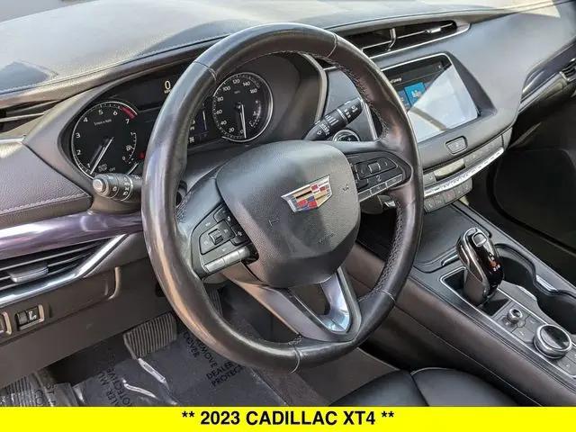 2023 Cadillac XT4 AWD Luxury