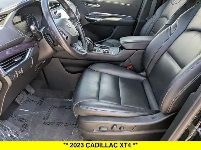 2023 Cadillac XT4 AWD Luxury