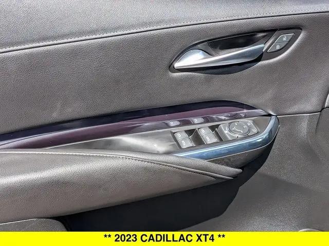 2023 Cadillac XT4 AWD Luxury