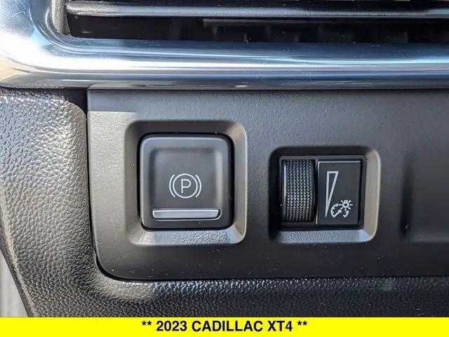 2023 Cadillac XT4 AWD Luxury